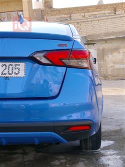 نيسان فيرسا